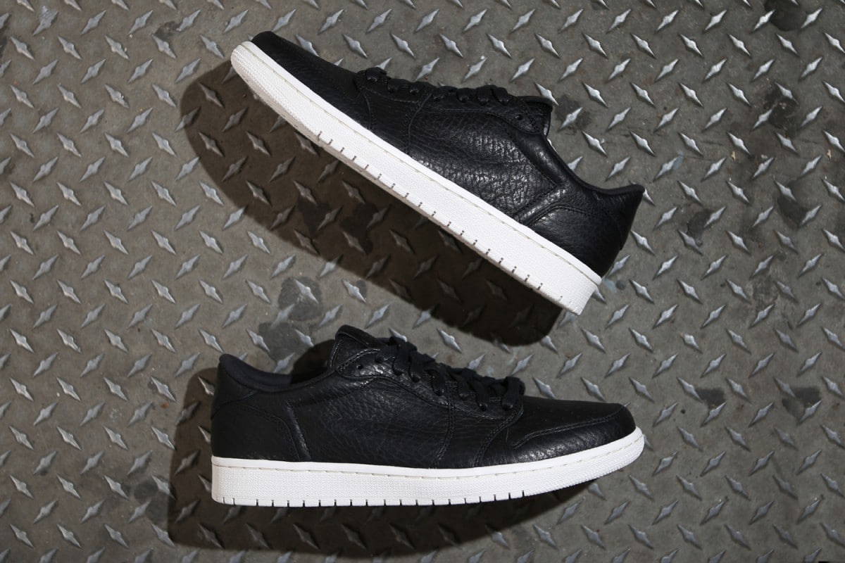 air-jordan-1-low-no-swoosh-hands-on-07-1200x800