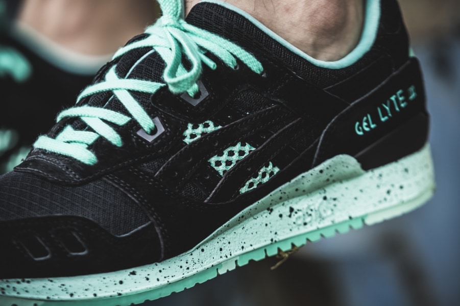 asics-gel-lyte-iii-oxidized-pack-black-h6z0l-9090-mood-3