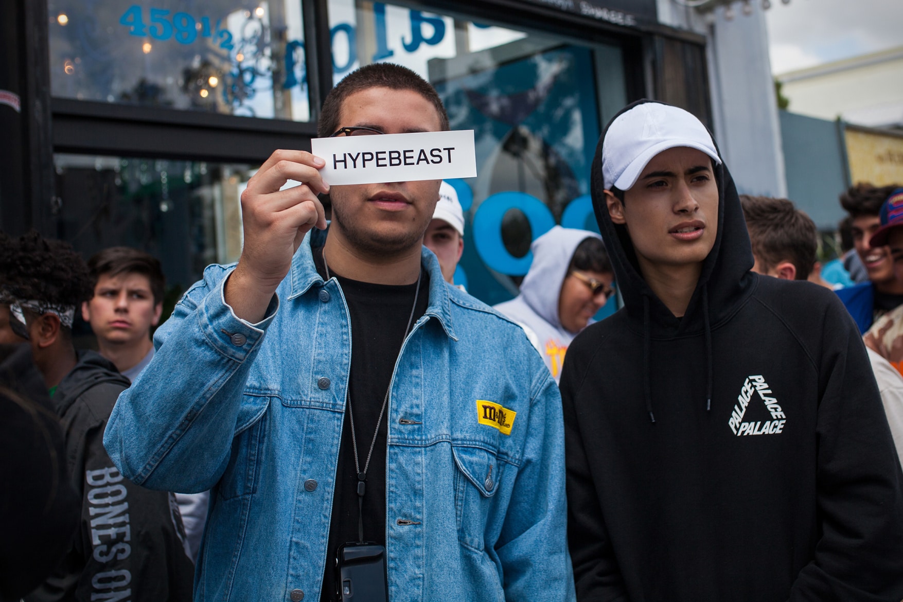 kanye-west-life-of-pablo-temporary-store-24