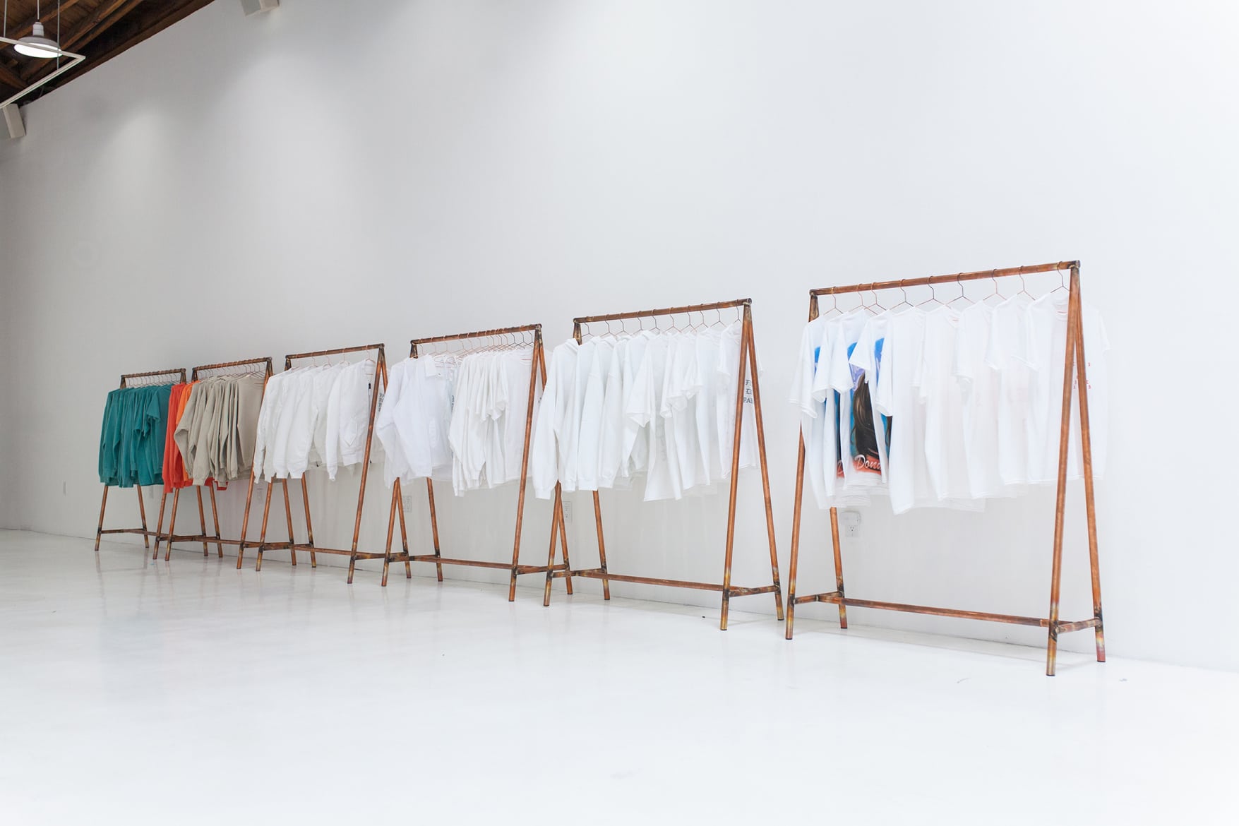 kanye-west-life-of-pablo-temporary-store-9