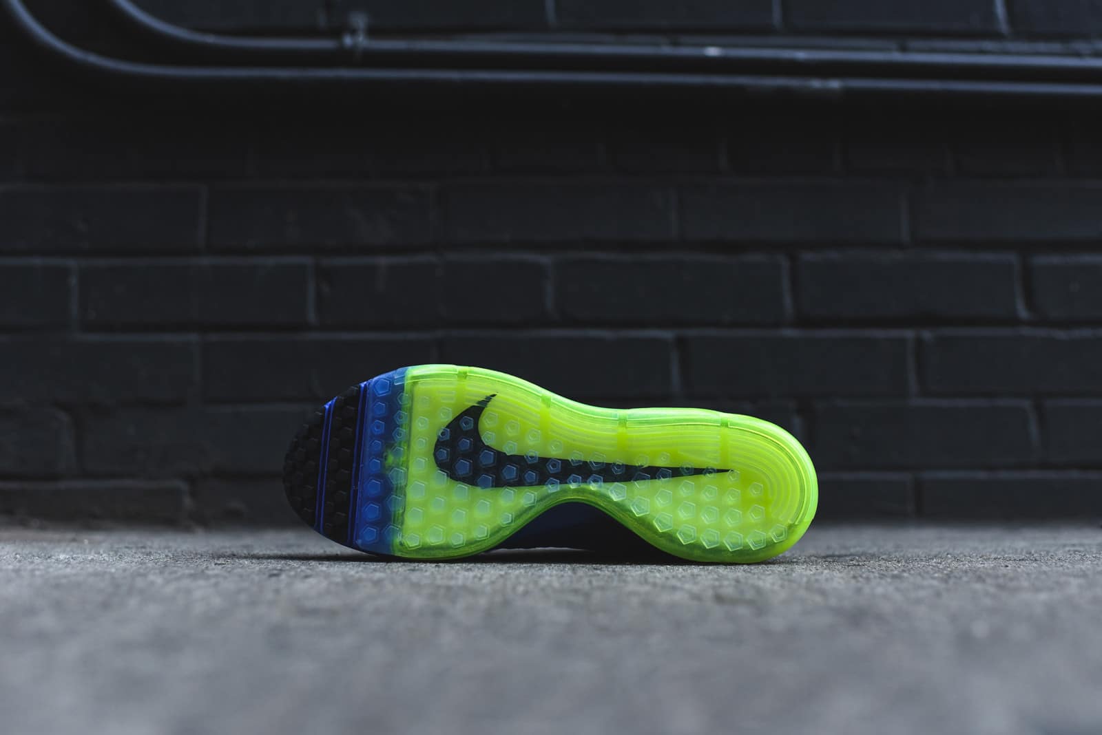 Nike_Zoom_All_Out_Flyknit_Pre_Heat_Blue_Volt_6