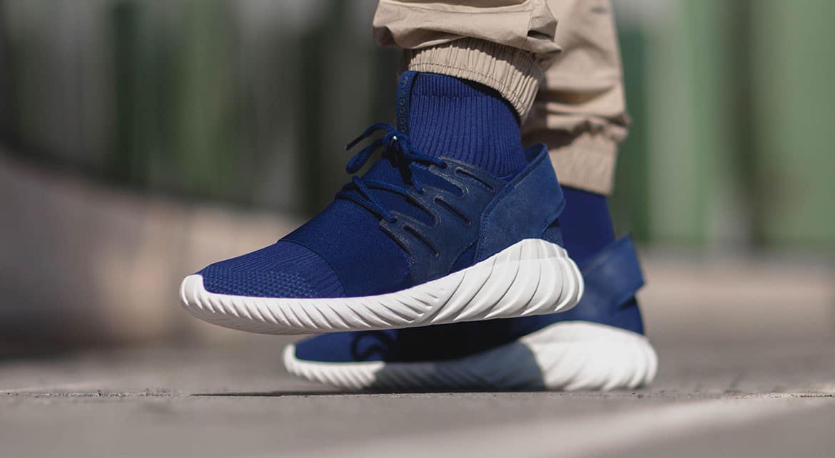 afew-store-sneaker-adidas-tubular-doom-pk-dark-brown-nightmarine-vintagewhite-38