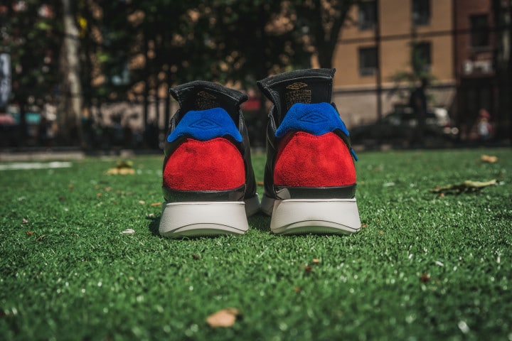 packer-umbro-copa-100-linesman-trainer-6