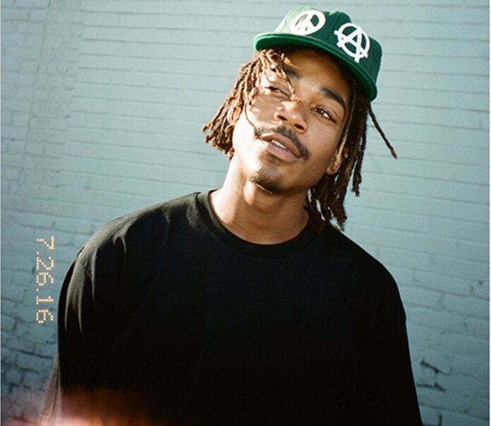 LOOKBOOK COMMONWEALTH (JESIEN 2016)