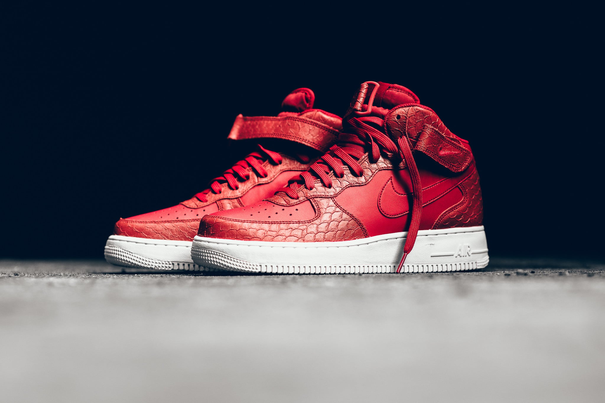 NIKE AIR FORCE 1 MID-RED PYTHON-7
