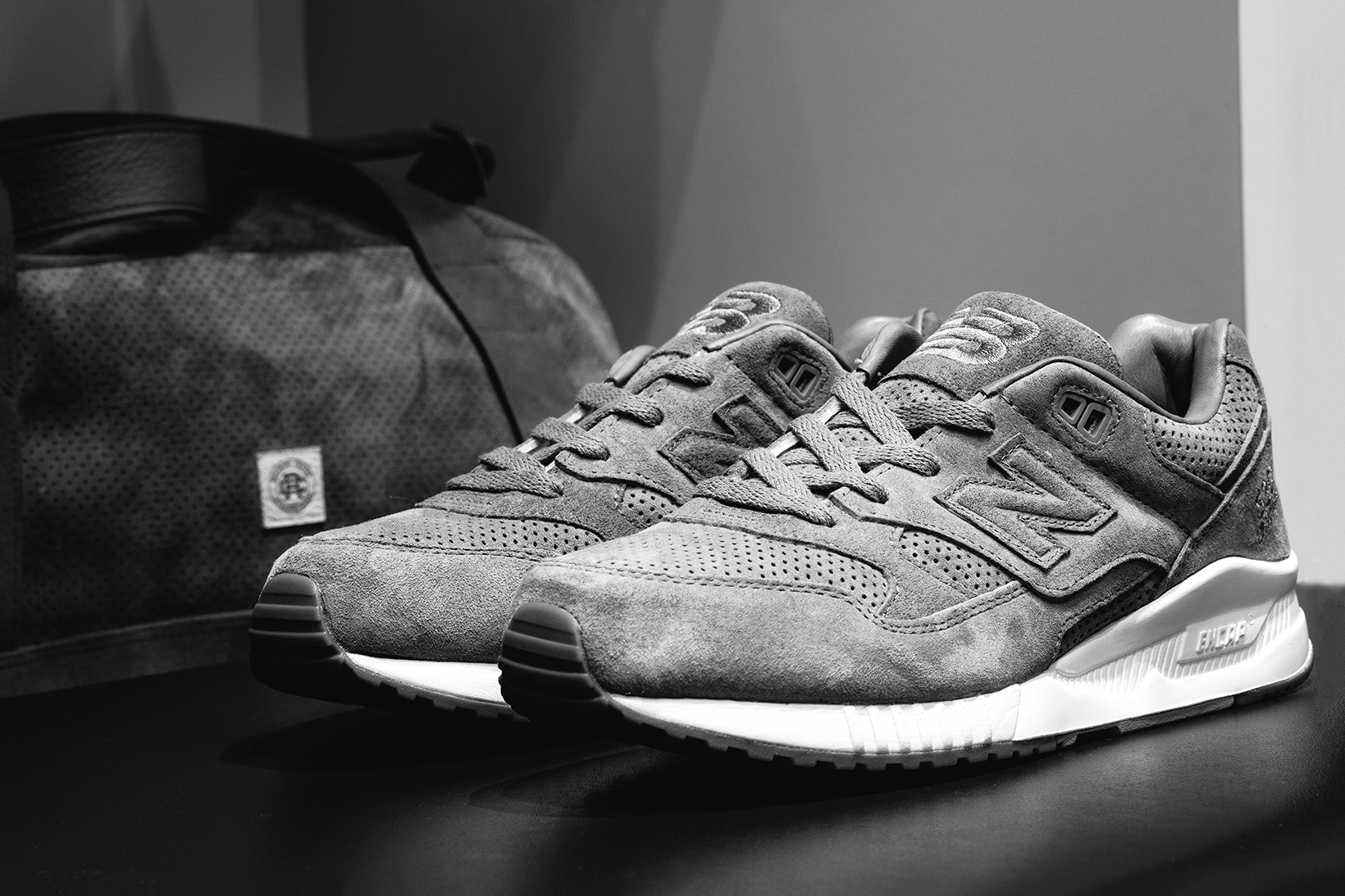 REIGNING CHAMP X NEW BALANCE 530-GYM PACK-3