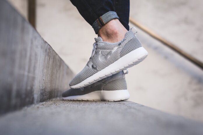 Nike Roshe One Hyperfuse - Wolf Grey / White - Pure Platinum