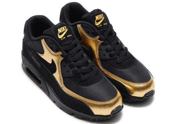 NIKE SPORTSWEAR-BLACK AND GOLD PACK-1