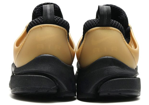 NIKE SPORTSWEAR-BLACK AND GOLD PACK-10