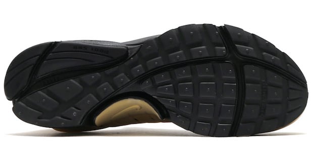 NIKE SPORTSWEAR-BLACK AND GOLD PACK-11