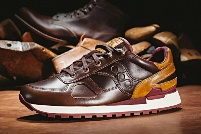 Wolverine x Saucony Shadow Original - Brown / White