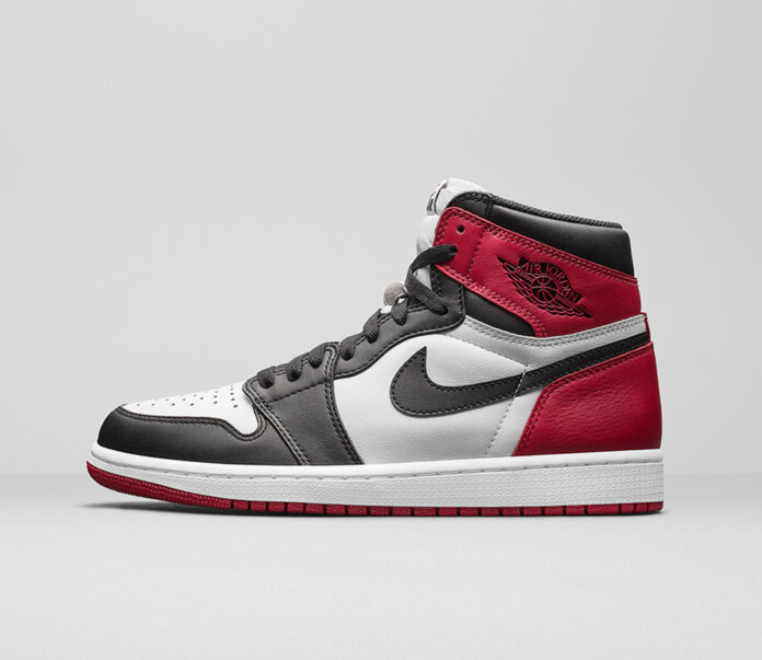 Air Jordan 1 OG Black Toe