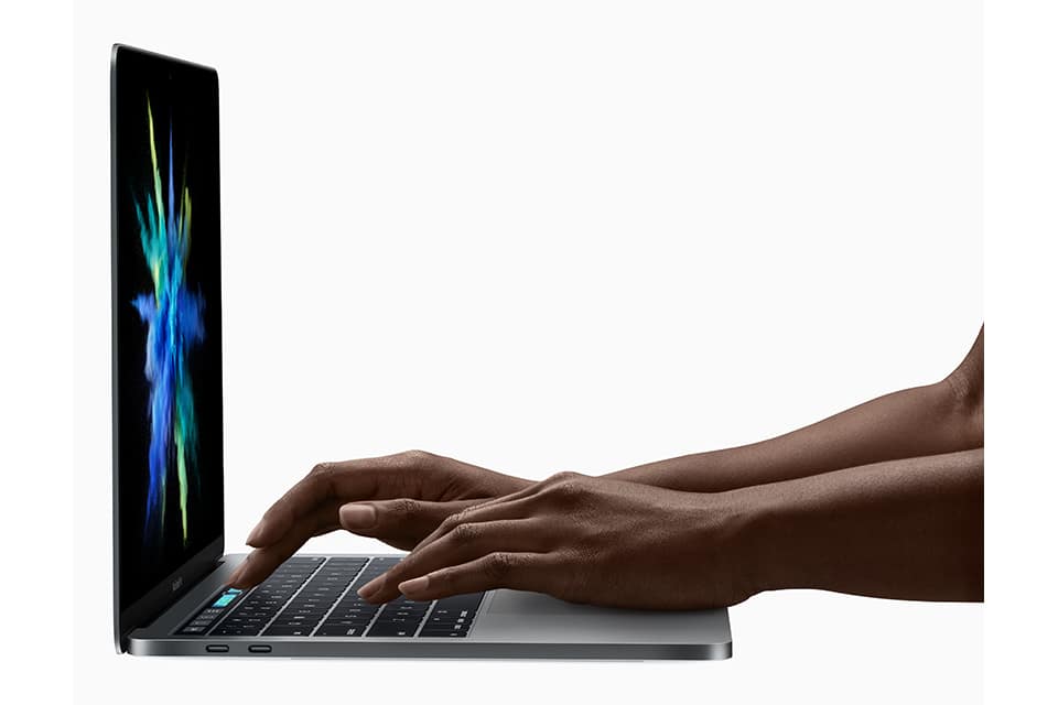 Apple przedstawia Macbook Pro z Touch Bar-4