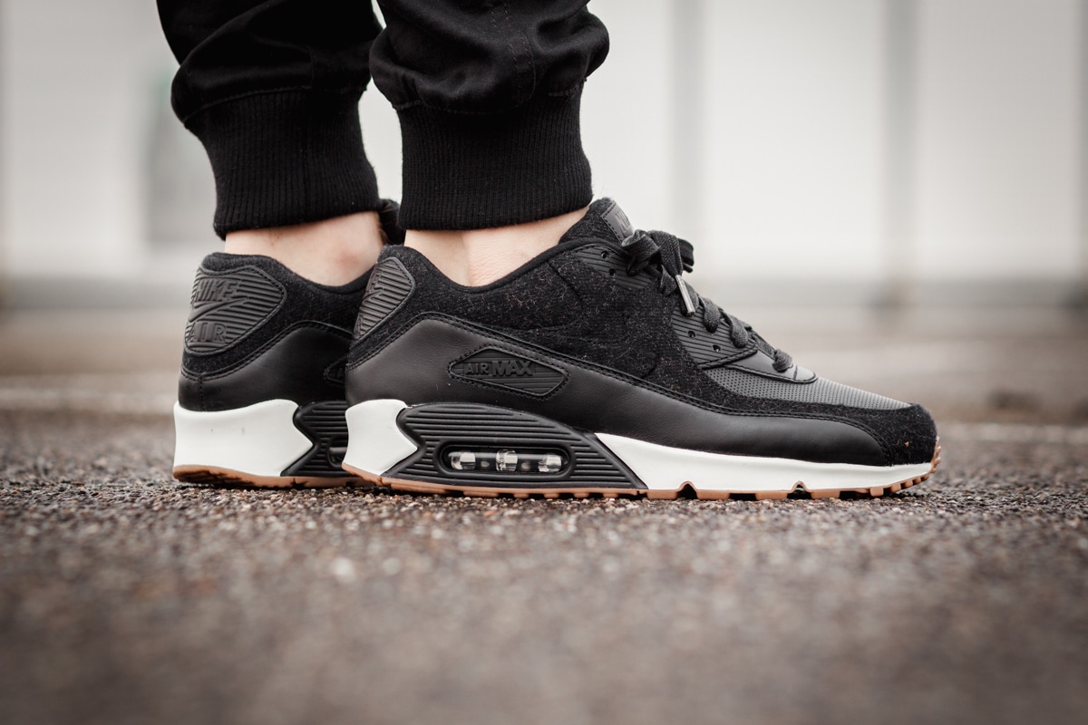 Nike Air Max 90 Premium Black Gum-2