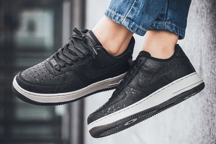 Nike Air Force 1 07 Premium Essential Black Black Light Bone Dark Grey 3