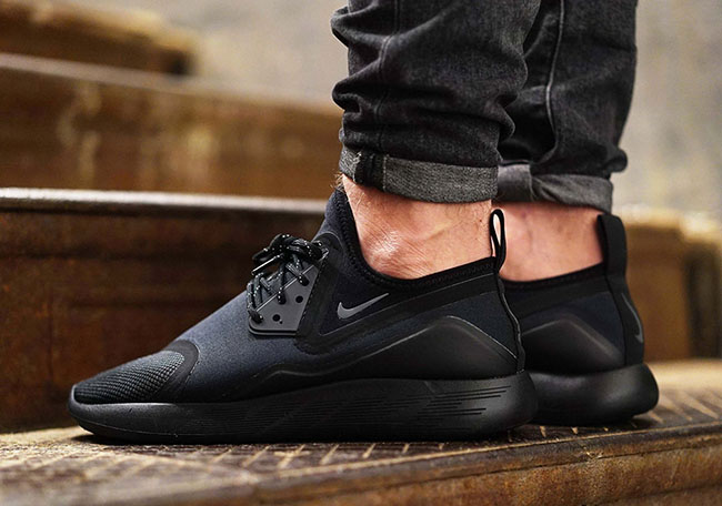 Nike LunarCharge Triple Black-1