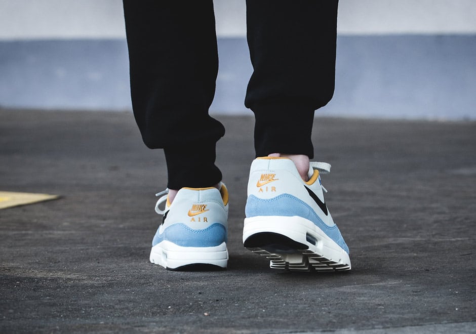 NIKE AIR MAX 1 ULTRA ESSENTIAL BLUE CAP-2