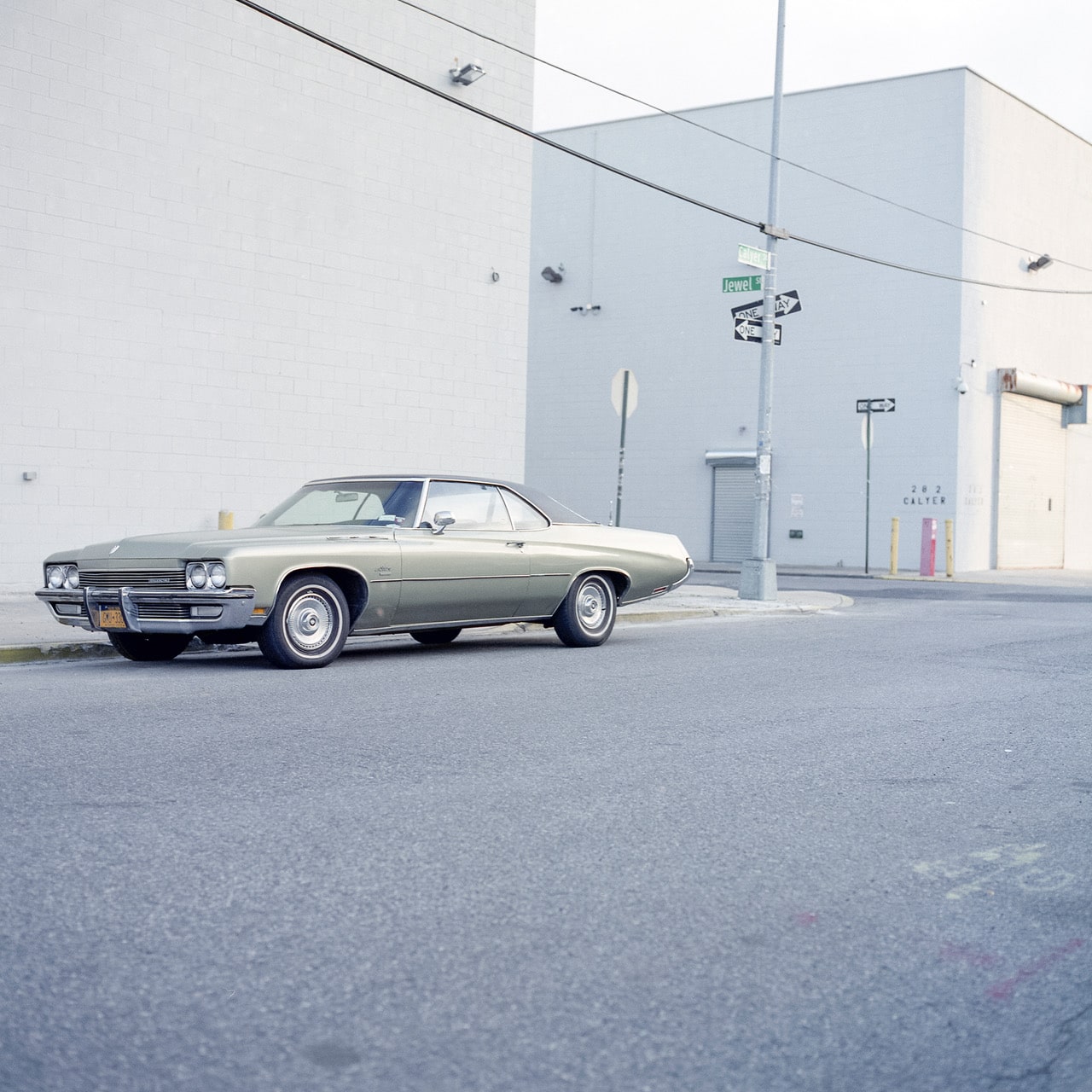 Sam Golanski i jego fotografie starych samochodow z Nowego Jorku-11