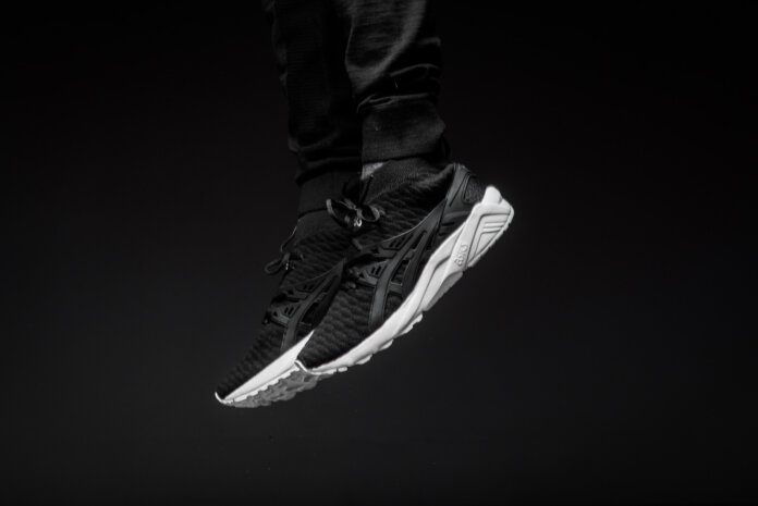 ASICS Gel Kayano Trainer KNIT MT - Black / White