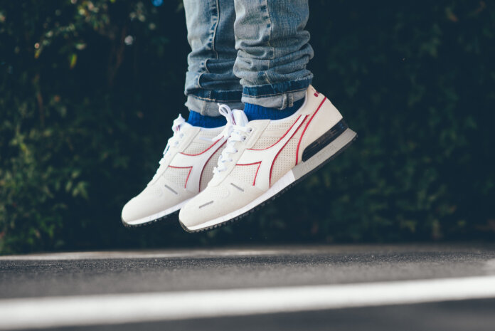 Diadora Titan II Premium - White / Chilli Pepper