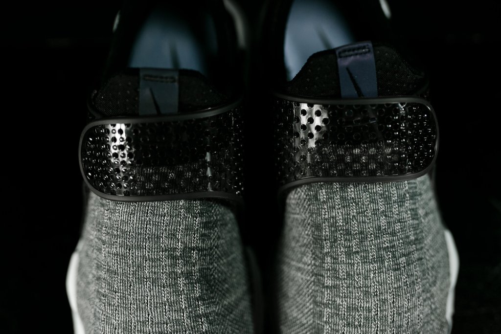 Nike Sock Dart SE Premium Dark Grey Black Pure Platinum-4