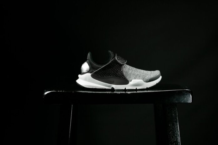 Nike Sock Dart SE Premium Dark Grey Black Pure Platinum