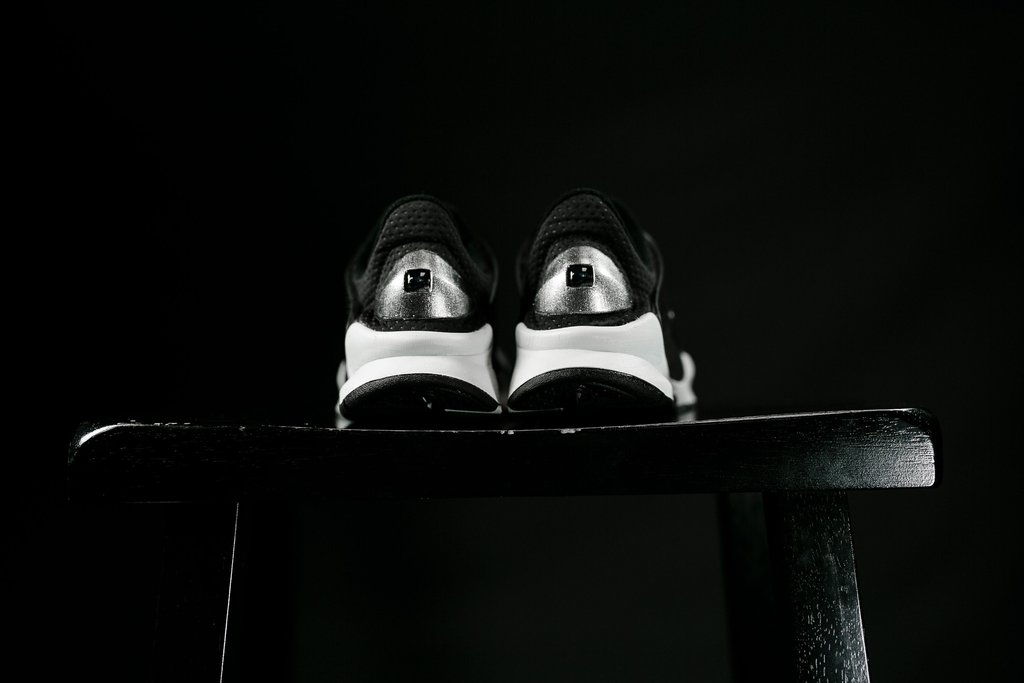 Nike Sock Dart SE Premium Dark Grey Black Pure Platinum-7