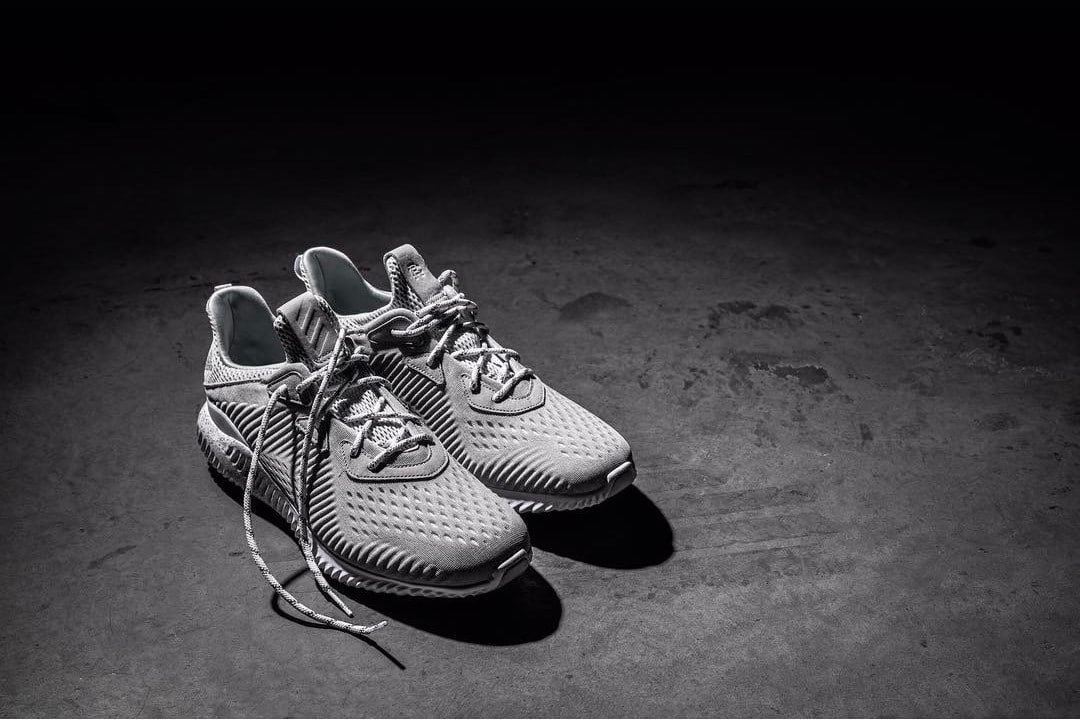 Reigning Champ x adidas AlphaBOUNCE Grey Zajawka-2