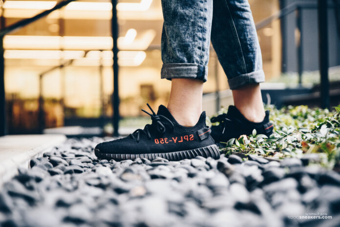 Zdjecia adidas Yeezy Boost 350 V2 Black Red=2