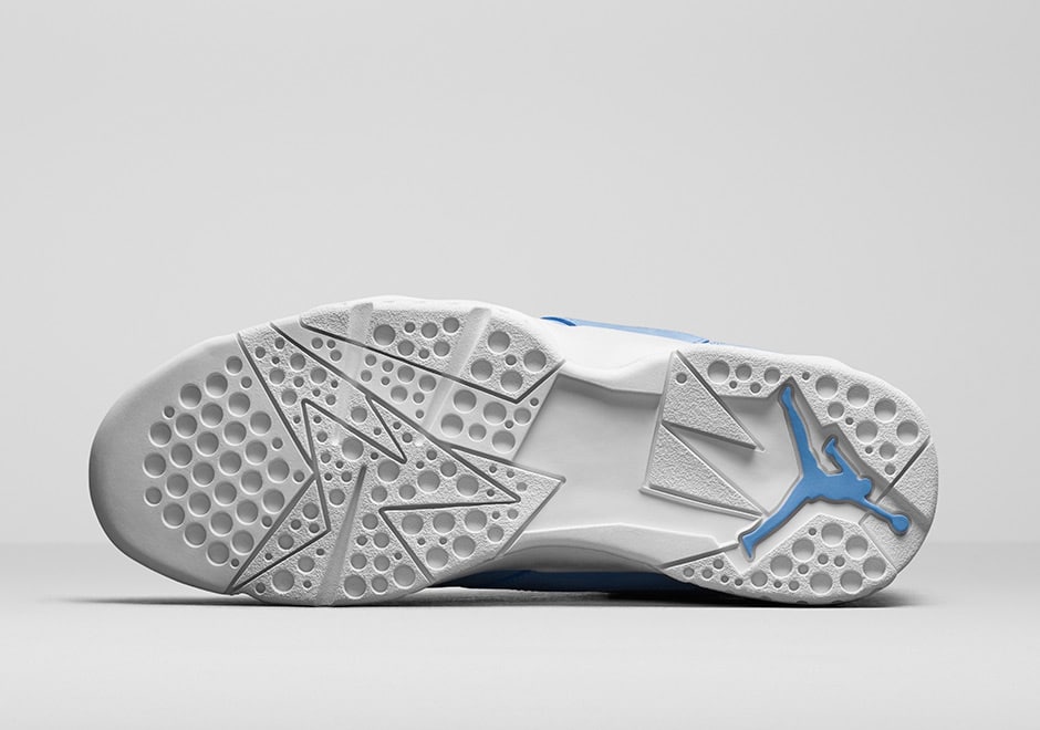 Air Jordan 7 University Blue-1