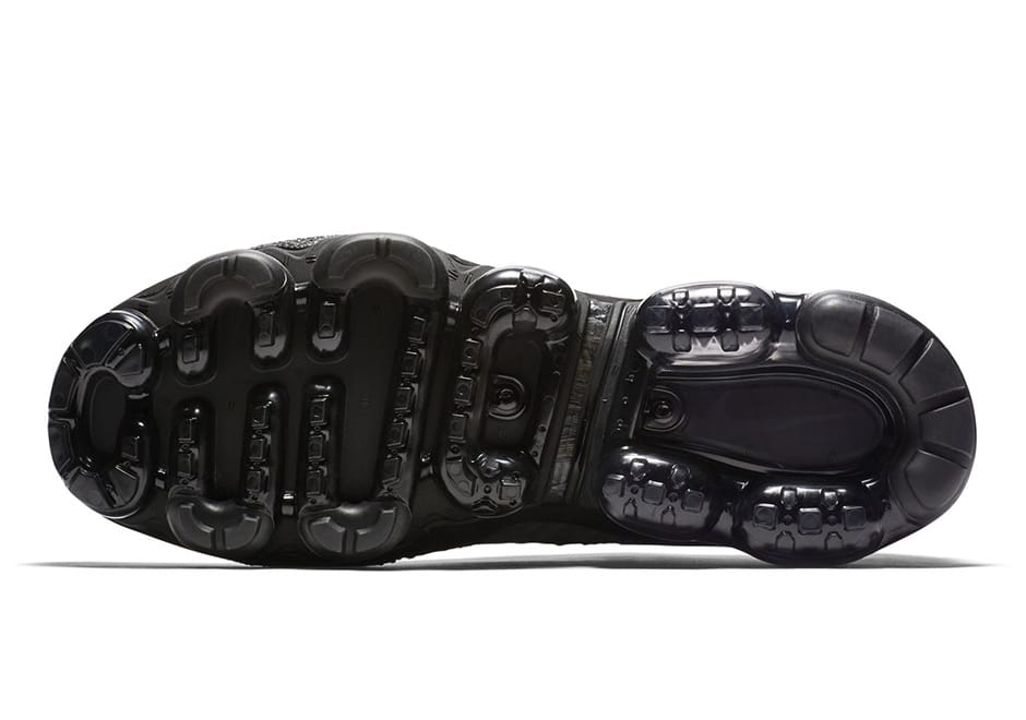 Nike Air VaporMax Triple Black-1