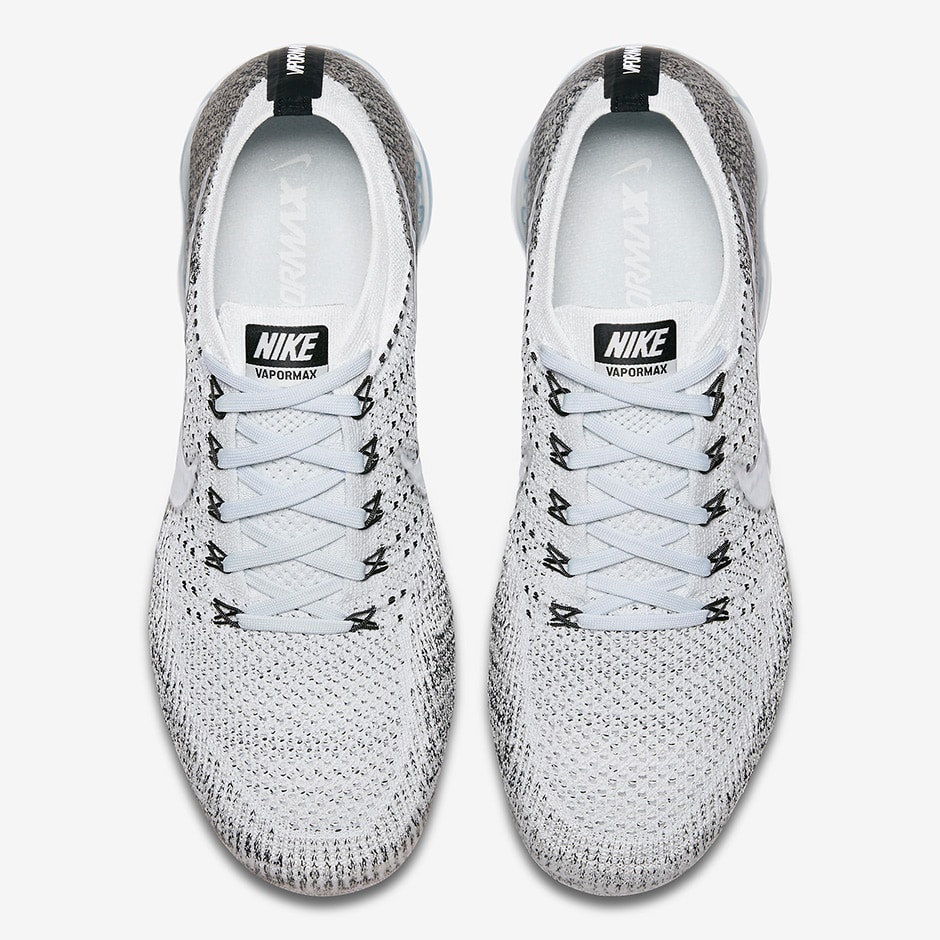 Nike VaporMax Flyknit Oreo-4