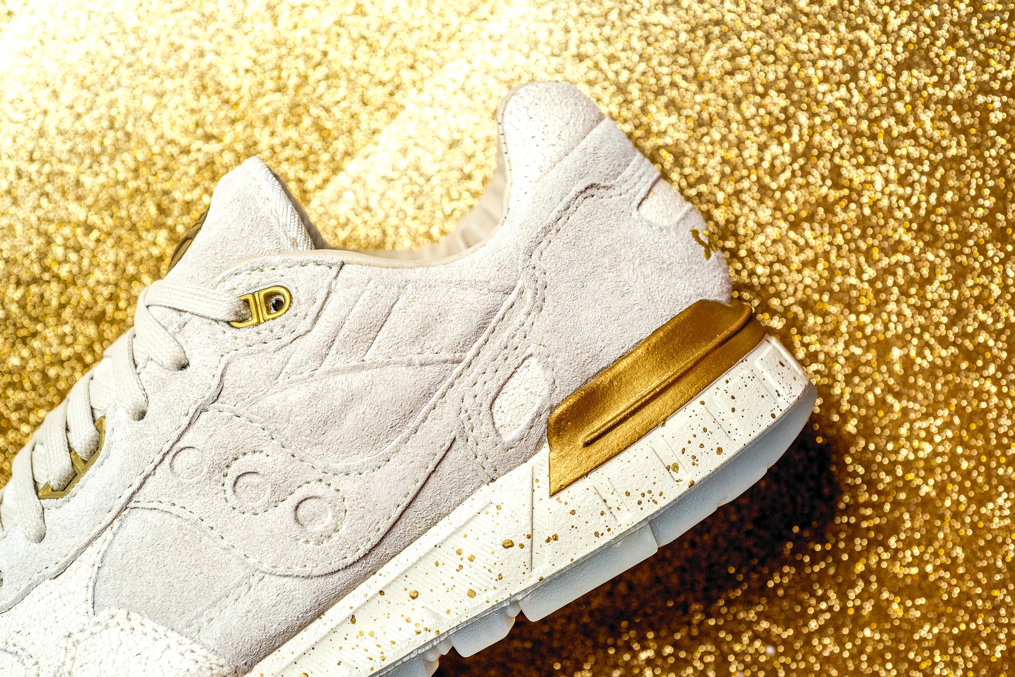 Saucony Shadow 5000 – Off White : Gold1