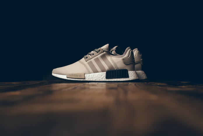 adidas NMD R1 - Khaki / Brown adidas NMD R1 - Khaki / Brown