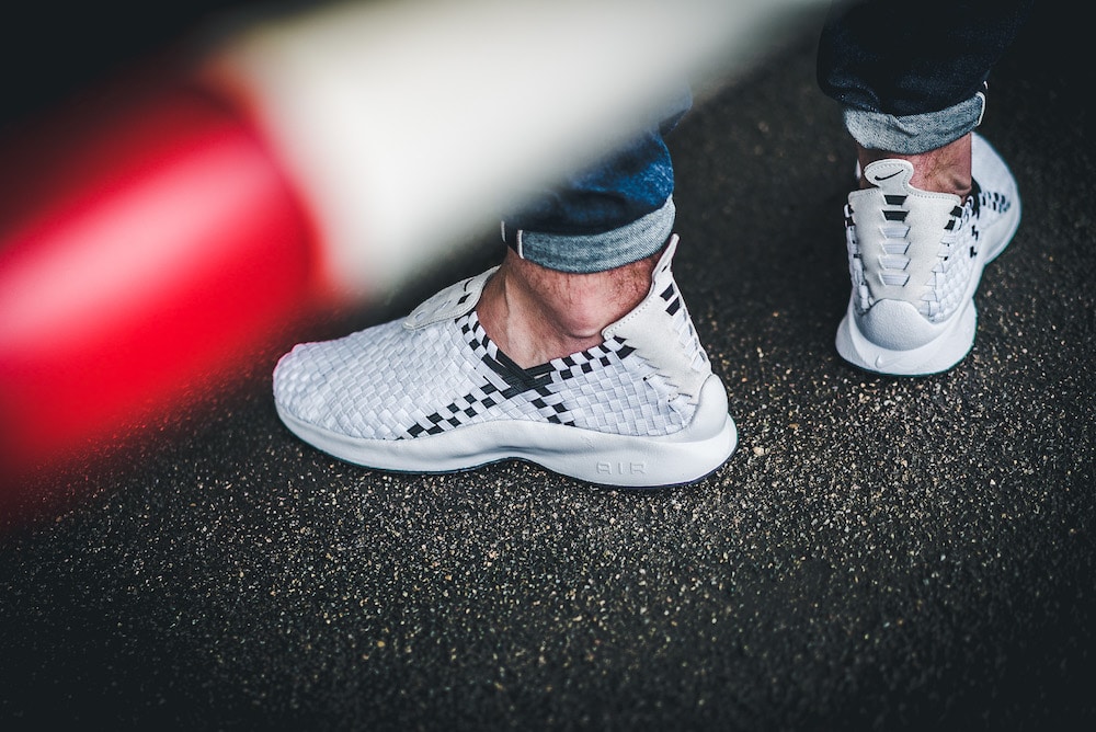 nike-312422-100-air-woven-1