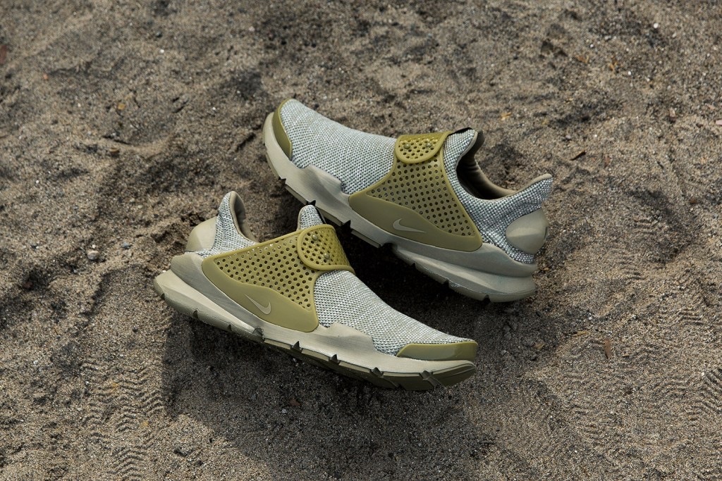 Nike Air Presto and Sock Dart Trooper Pack-3