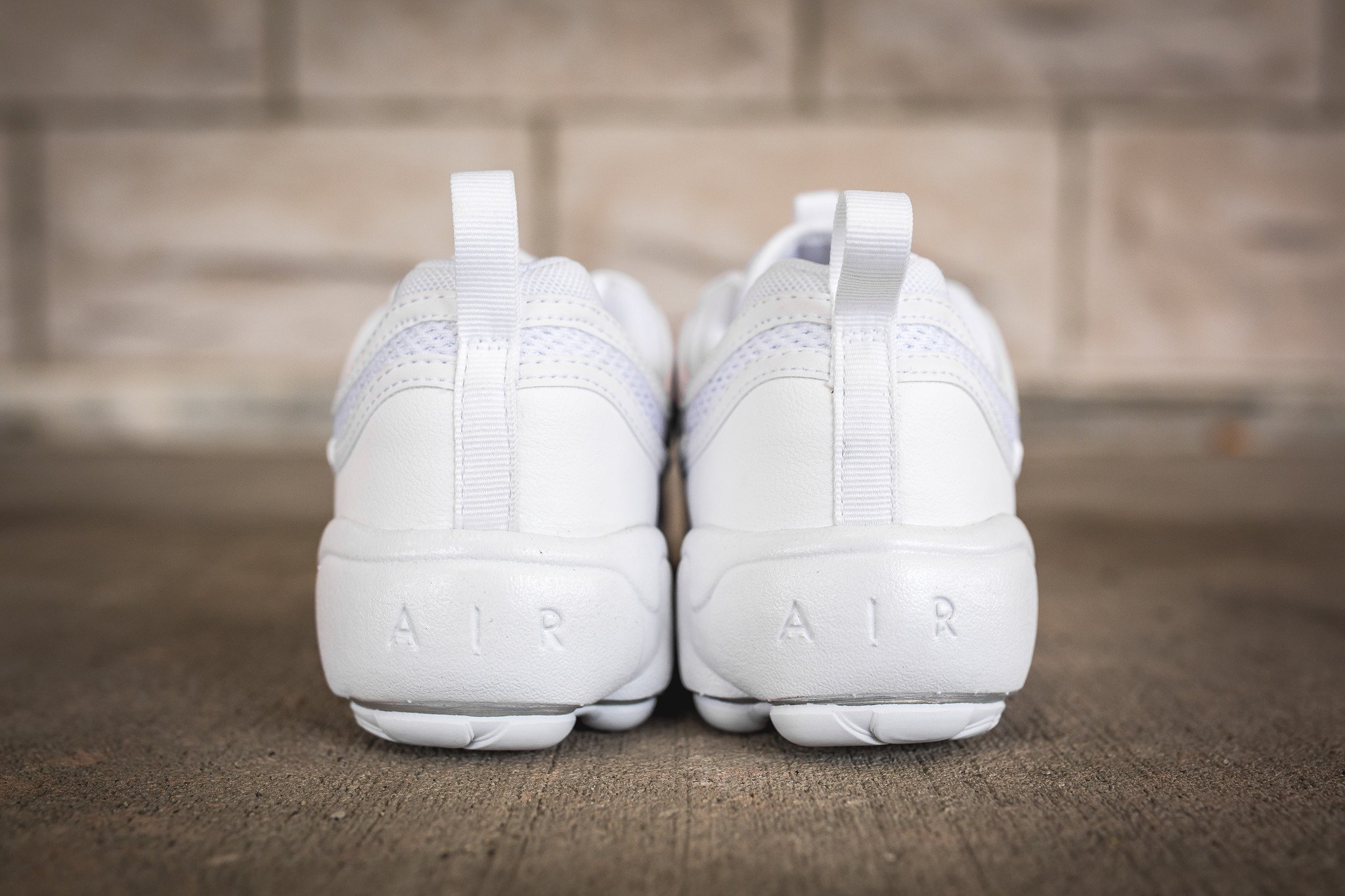 nike air zoom spiridon se white