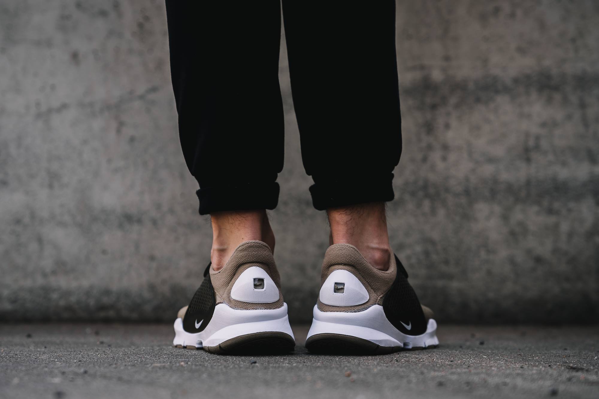 Nike Sock Dart Jaquard Khaki White Cargo Khaki-1