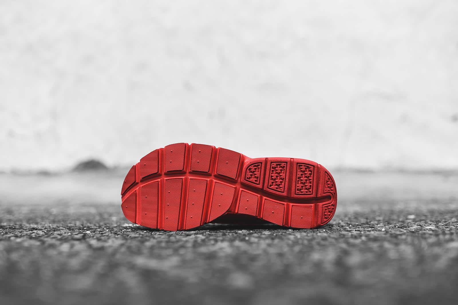 Nike Sock Dart Triple Red-0