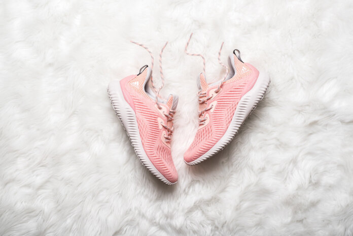 adidas AlphaBounce EM Icey Pink Trace Pink adidas AlphaBounce EM Icey Pink Trace Pink