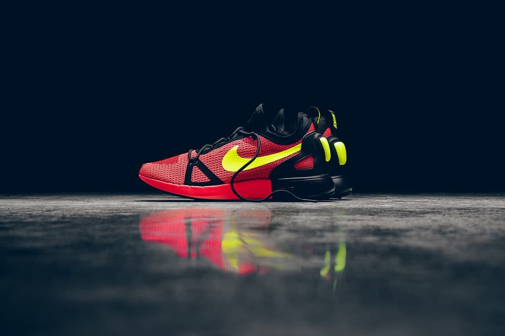 Nike Duel Racer – Bright Crimson : Volt1