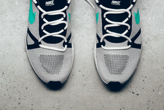Nike Duel Racer - White : Menta Nike Duel Racer - White : Menta