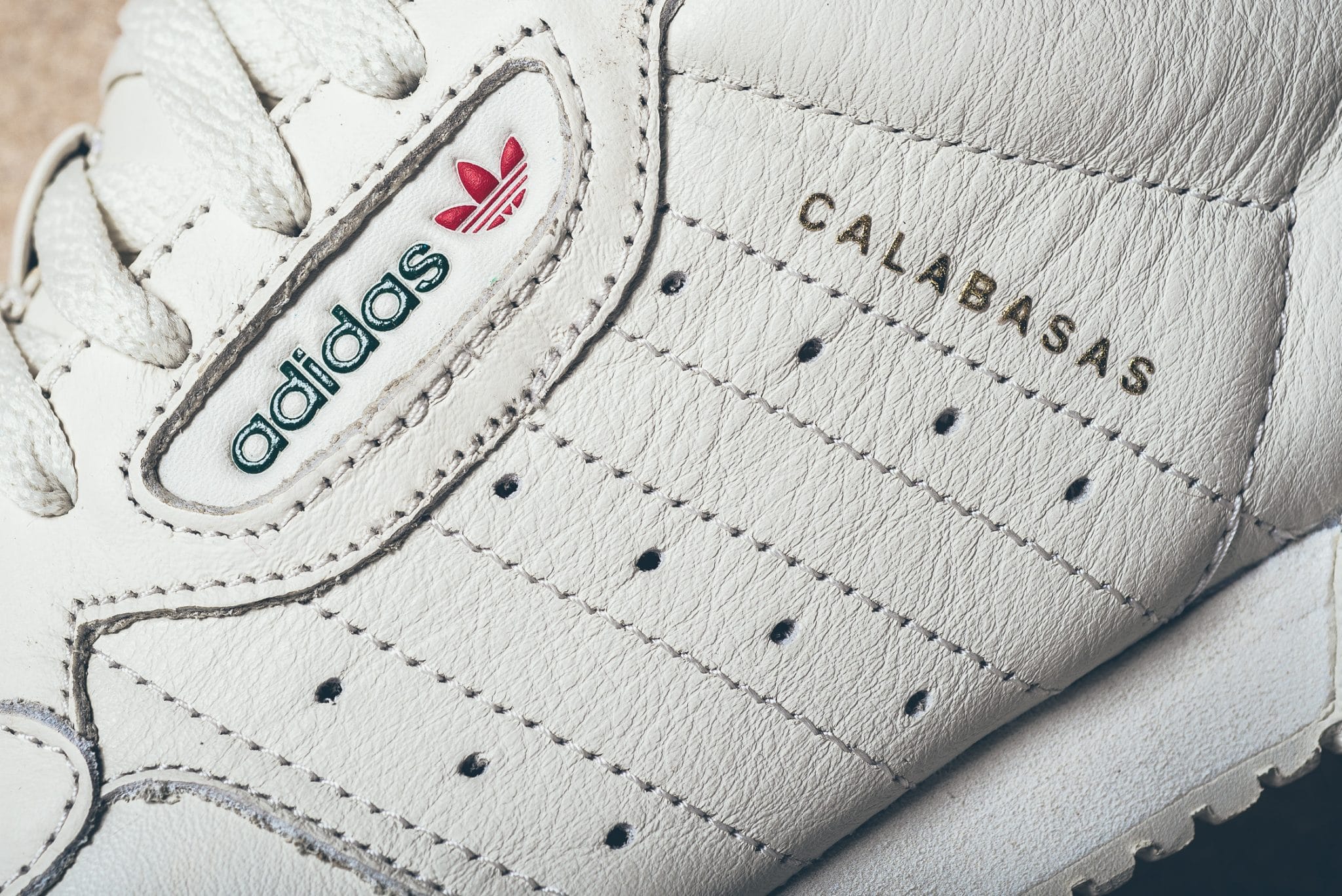 adidas YEEZY Calabasas Powerphase Cwhite3