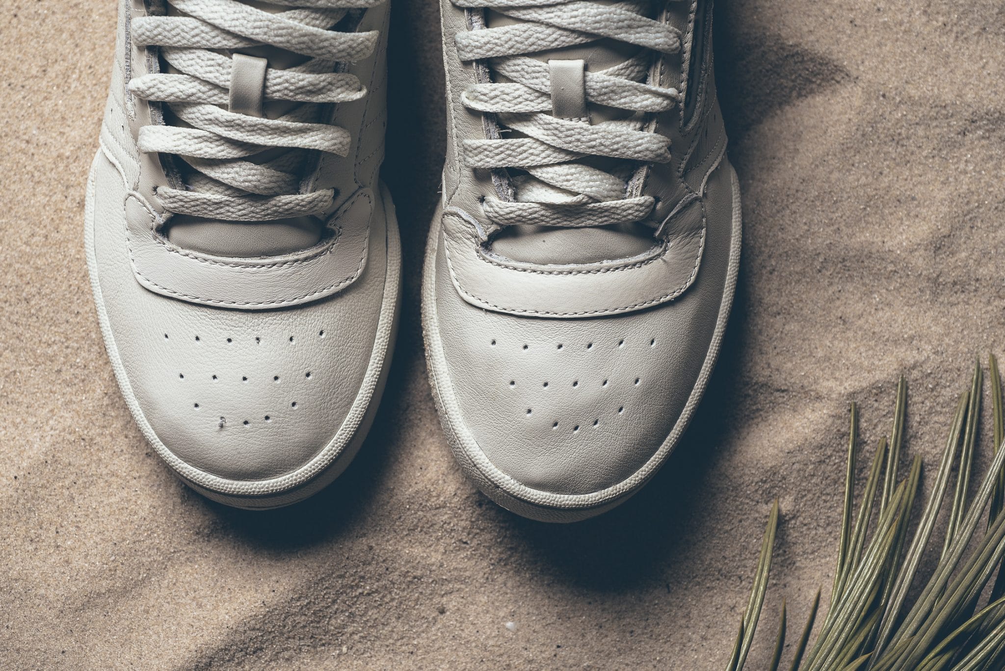 adidas YEEZY Calabasas Powerphase Cwhite4