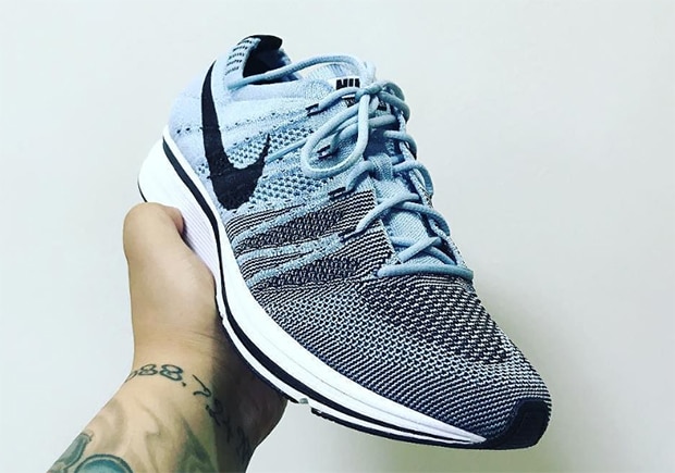 Dwie kolejne wersje Nike Flyknit Trainer-1