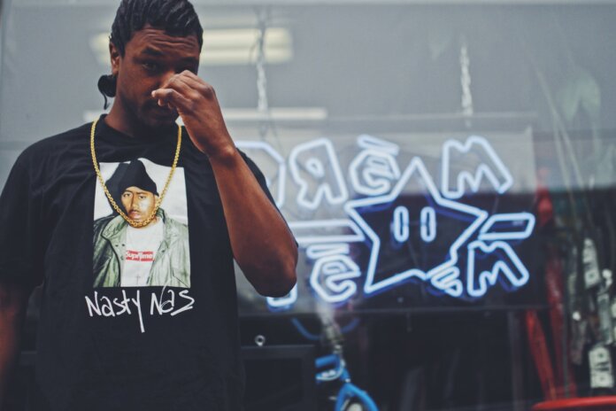 Kolejne zajawki współpracy Supreme x Nas Kolejne zajawki współpracy Supreme x Nas