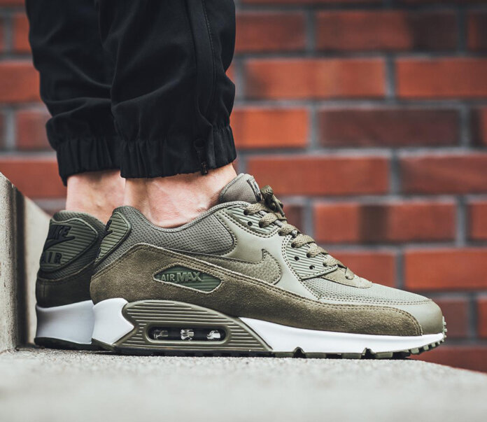 Nike Air Max 90 Essential Medium Olive Medium Olive Velvet Brown Nike Air Max 90 Essential Medium Olive Medium Olive Velvet Brown