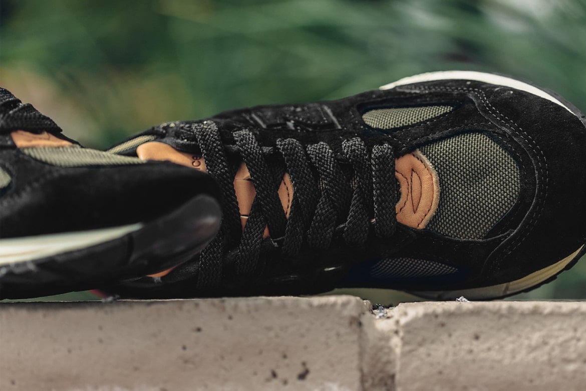 New Balance 990 – Luxury Black : Green1