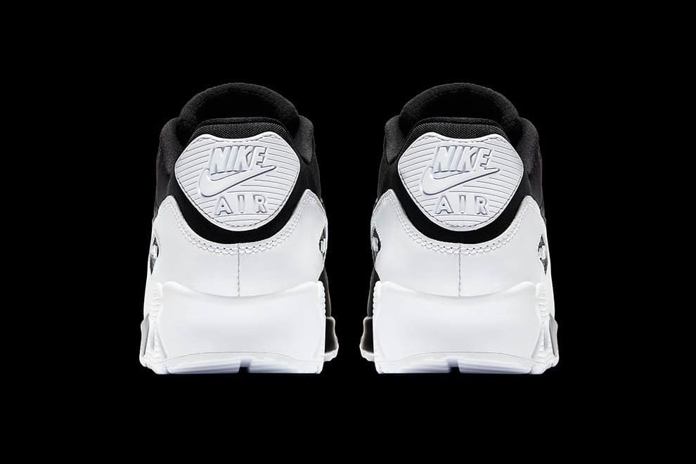 Nike Air Max 90 Essential High Contrast2