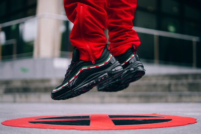 UNDEFEATED X NIKE AIR MAX 97 BLACK ZDJECIA NA NOGACH UNDEFEATED X NIKE AIR MAX 97 BLACK ZDJECIA NA NOGACH
